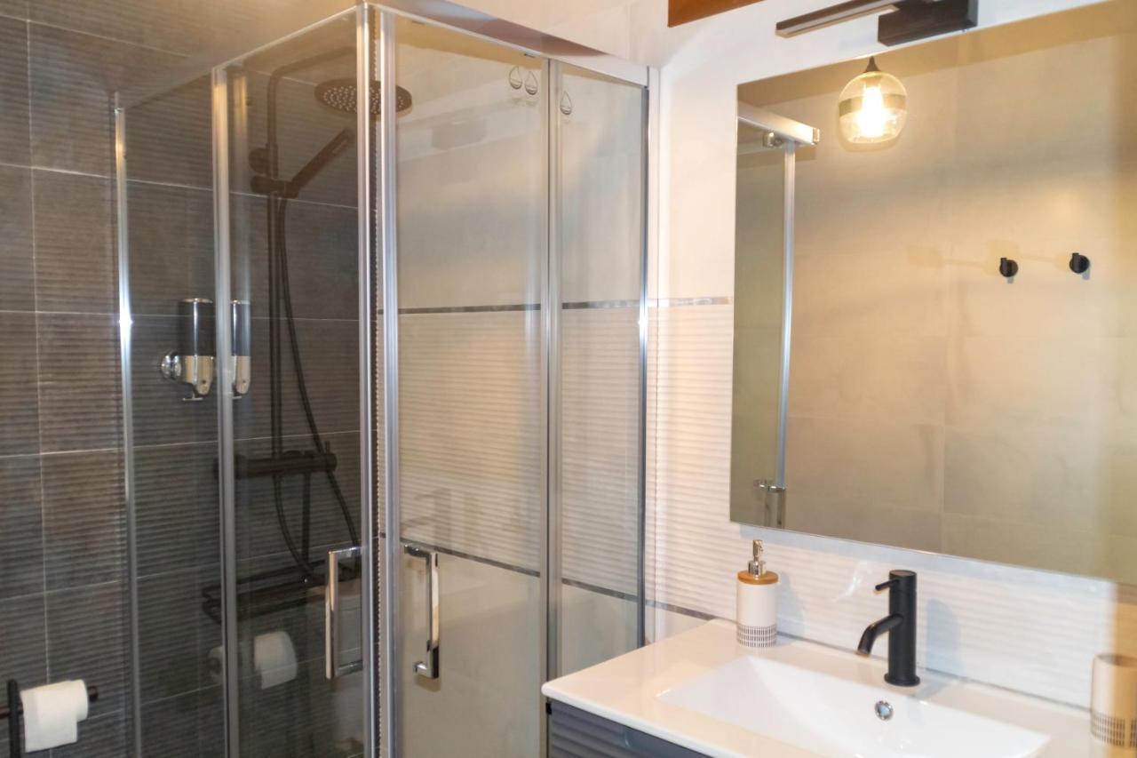 Apartamentos En El Valle Del Jerte Flores Para Angela Cabezuela Del Valle Dış mekan fotoğraf